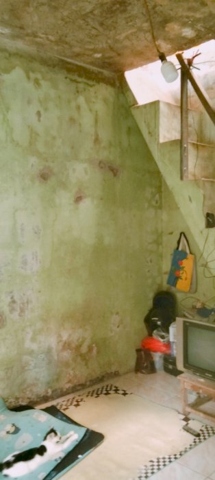 Di jual rumah secound  2 lantai