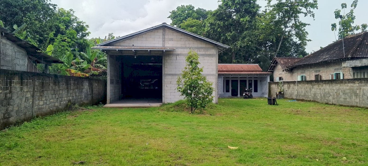 Jual Tanah Bangunan.SHM.Hrg1.3M.LT 749.LD20.LB 351.Jl Aspal.Bantul DIY