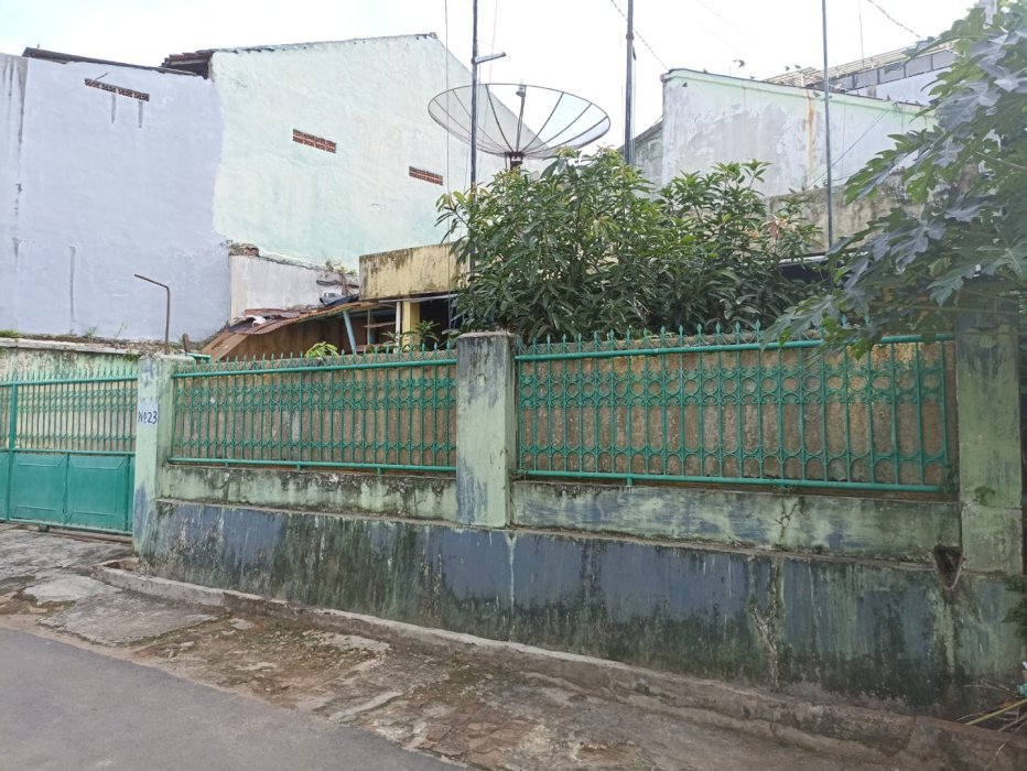 RUMAH TENGAH KOTA BANDARLAMPUNG
