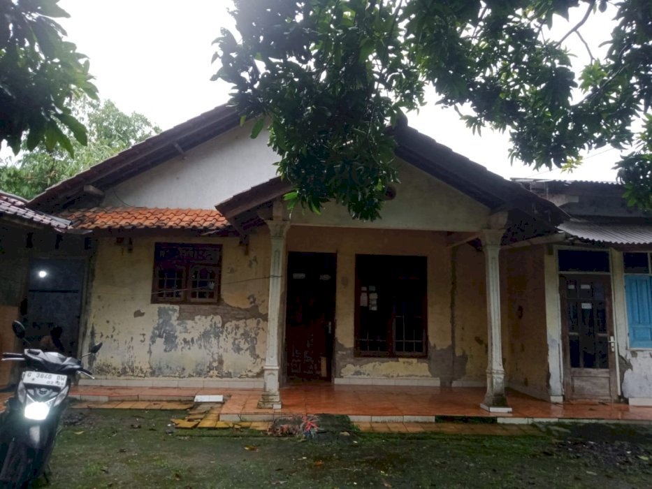 Dijual rumah cepat pinggir jalan Raya