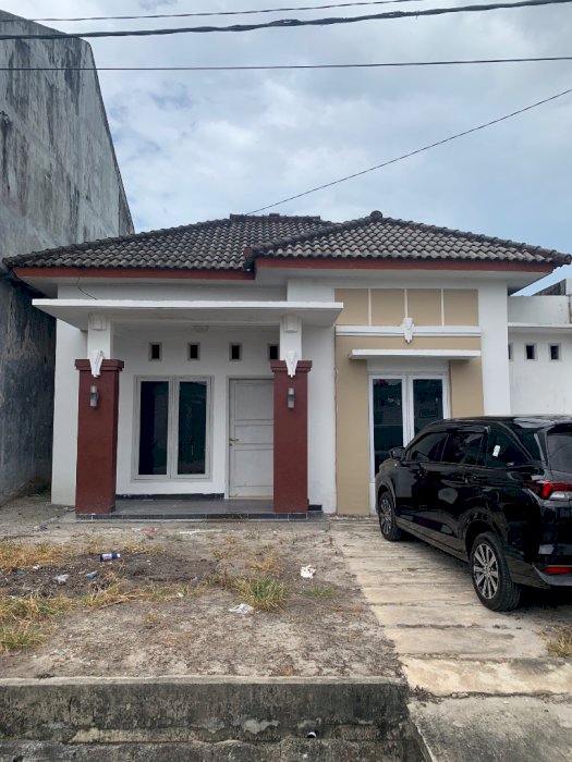 Jual rumah lokasi diperum taman tanjung bunga cluster anggrek air itam