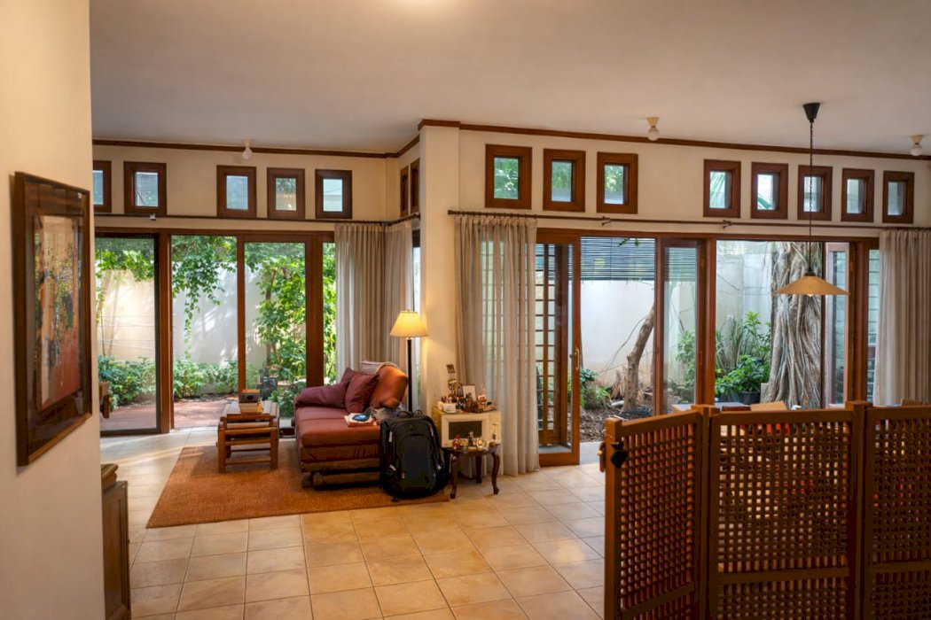 Rumah 2 Lantai, Jual Cepat, Bintaro Sektor 7 Perumahan Cikini 3