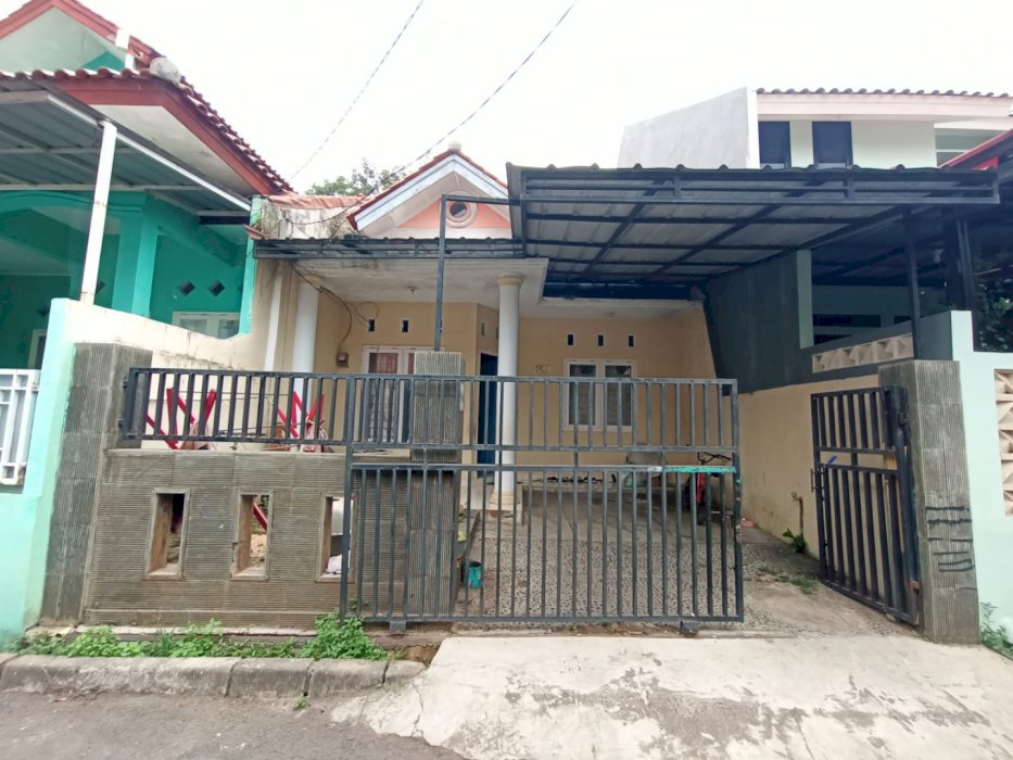 Rumah Siap Huni Jagakarsa Jaksel, Tanah Luas dekat Tol Cijago,Kukusan