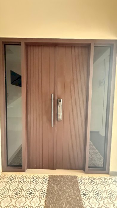 Rumsh new 3 lt lebàr dekàt jalur lrt Dn aman one gàte  system