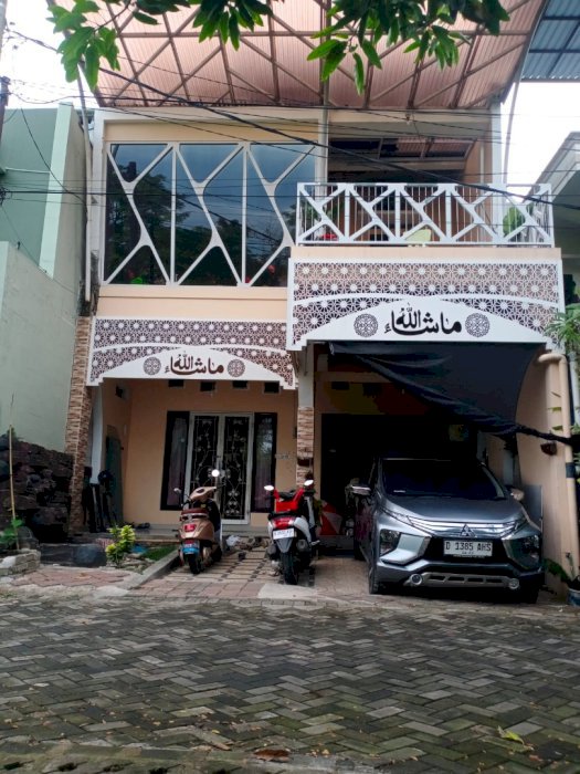Rumah 3 Lantai Plafon Tinggi Dijual Cepat (De Marrakesh Bandung)