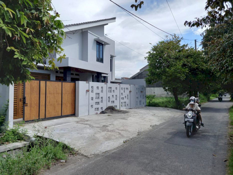 Dijual Rumah Banyuanyar Banjarsari Kotamadya Surakarta