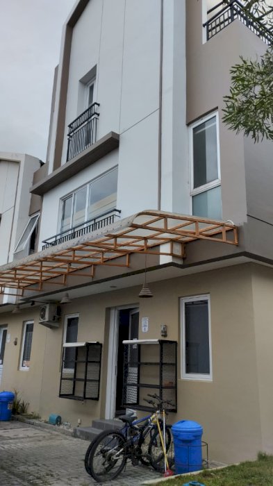 DISEWAKAN KANTOR 3 LANTAI LOKASI STRATEGIS MOZIA BSD