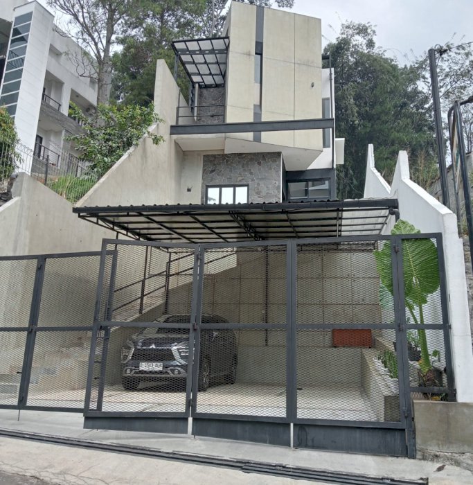 Dijual Rumah Cikutra Atas Bandung Jawa Barat