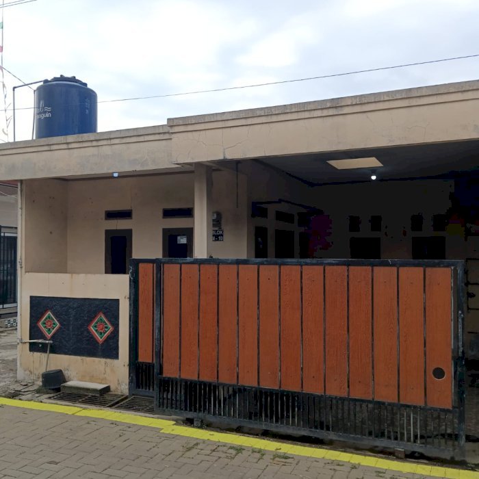 Di jual rumah strategis di Karadenan Cibinong Bogor