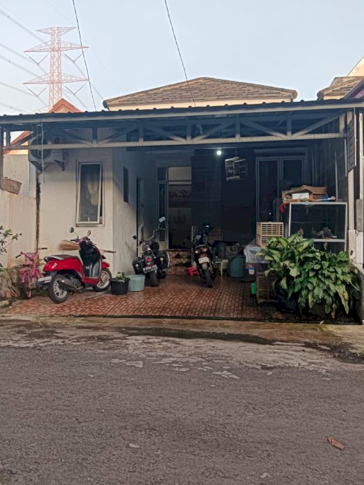 Rumah dijual dalam cluster