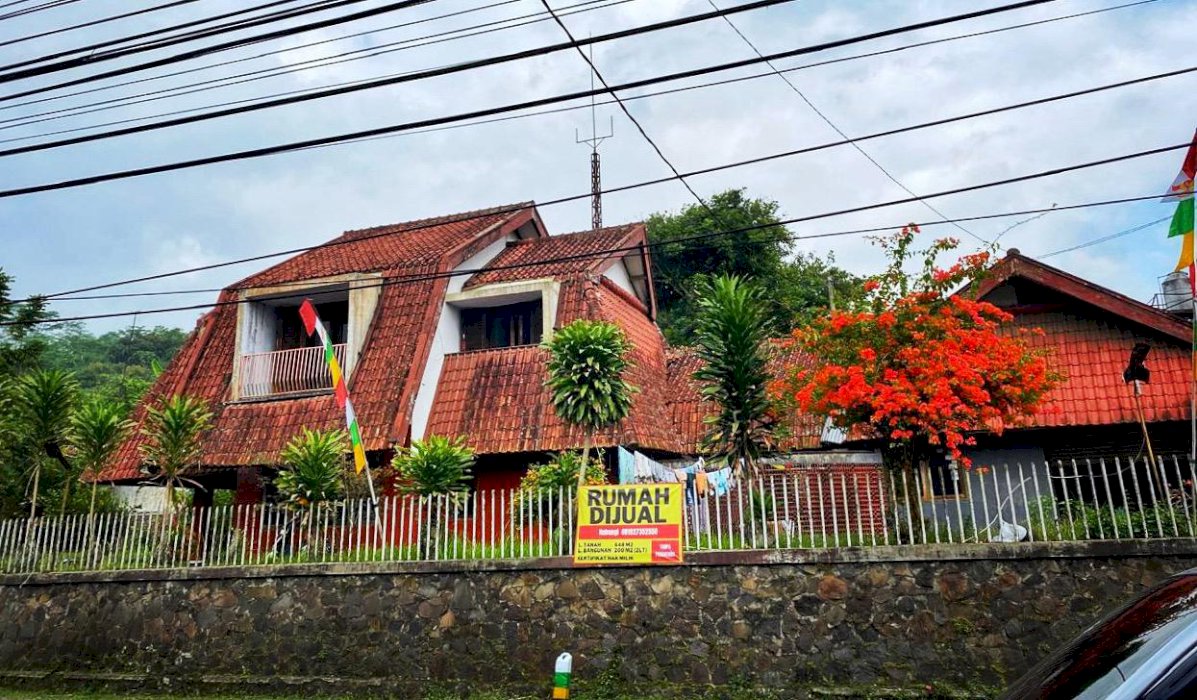 RUMAH IMPIAN 2 LANTAI – NYAMAN, ARTISTIK & STRATEGIS!