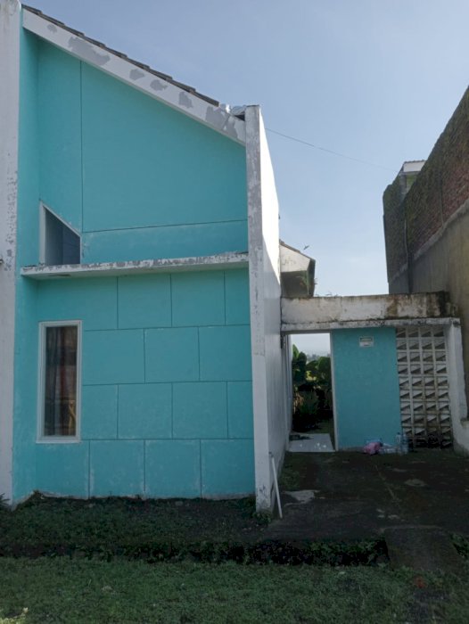 Take Over Rumah Stretegis Ajung  Residence 3 Jember