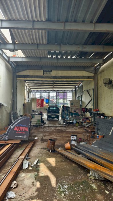 Gudang bekas luas 400m² jl.agus salim bekasi