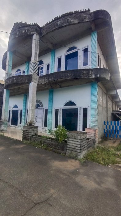 Di jual murah  rumah 2 lantai