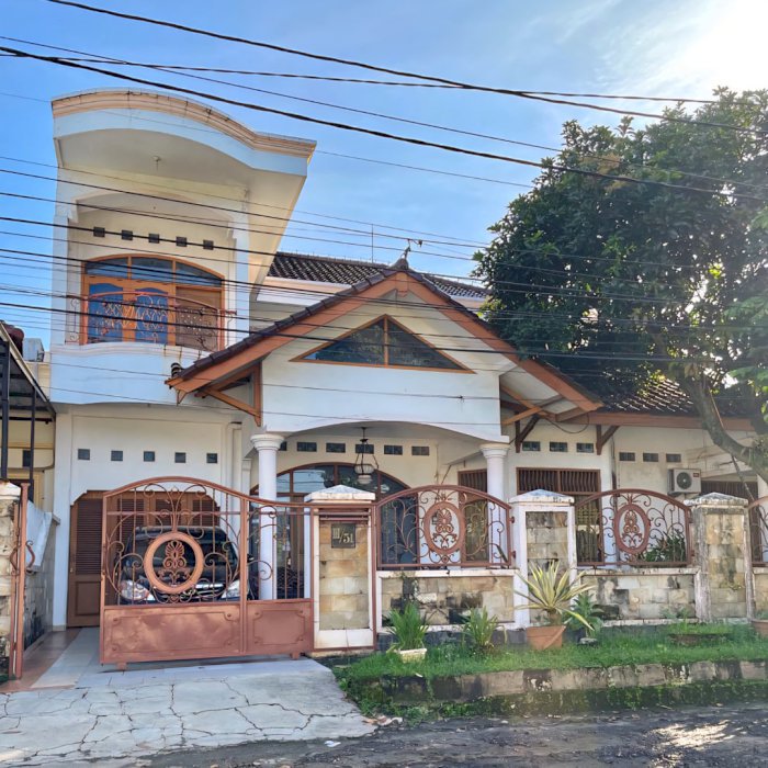 Dijual Rumah Mewah Ngesrep Barat Banyumanik Semarang