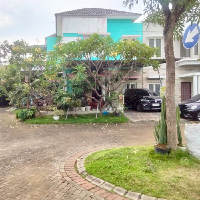 Puri Surya Jaya Rumah Hook 2 Lantai Row Jalan 12m, Nego