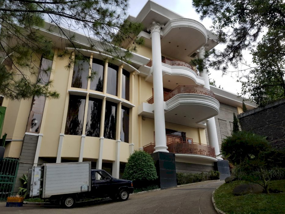 Jual Rumah Hegarsari Raya Hegarmanah Cidadap Bandung