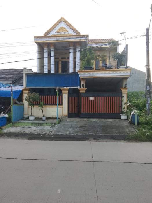Di jual rumah 2 lantai di Serang Baru Bekasi