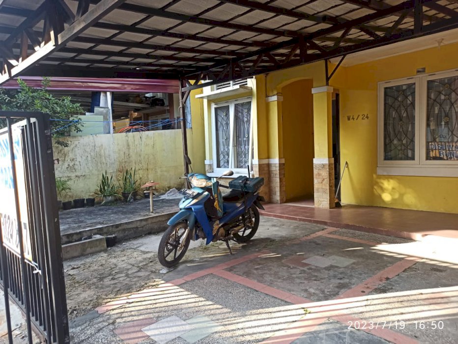 DIJUAL CEPAT Rumah Cantik Full Furnished di Wahana Asri I Balikpapan