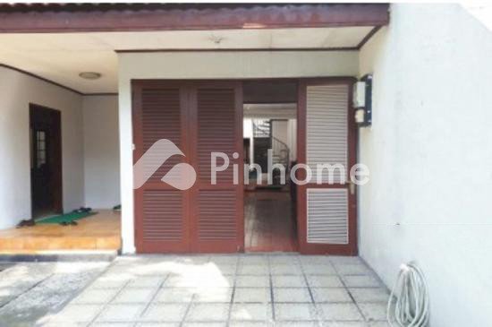 RUMAH MEWAH PREMIUM DI KAWASAN ELITE SETIABUDI – KUNINGAN