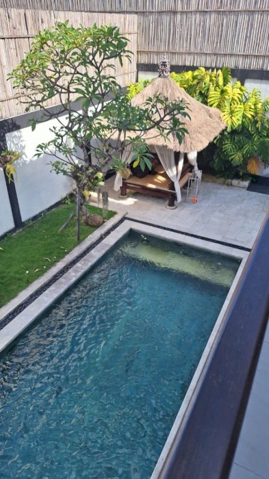 Di sewakan villa 2 lantai di Kerobokan Bali