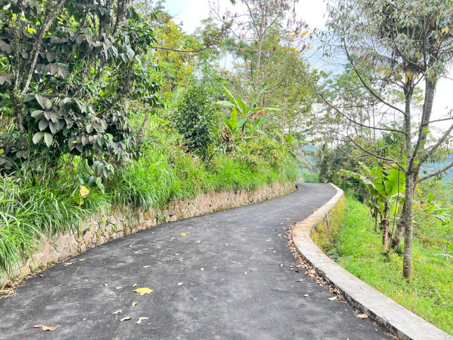 DIJUAL TANAH KAWASAN WISATA KEMUNING, NGARGOYOSO, KARANGANYAR,SOLO.