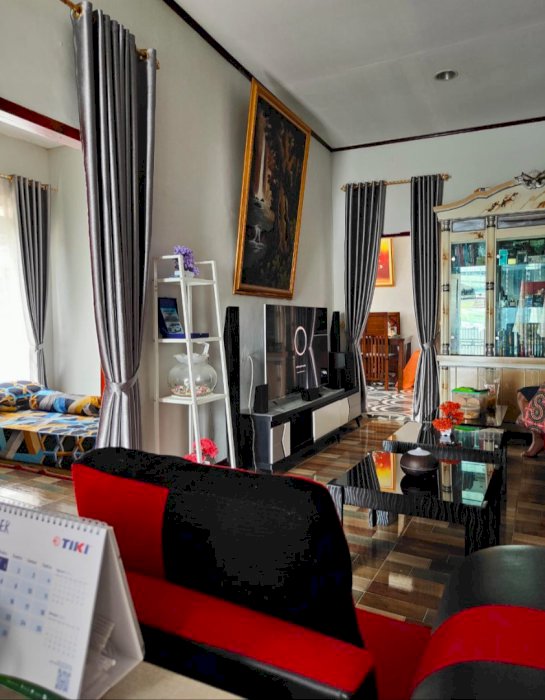Di jual murah rumah strategis di Tarogong Kaler Garut