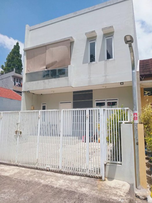 Dijual Murah Rumah 2 lantai Setiabudi Bandung