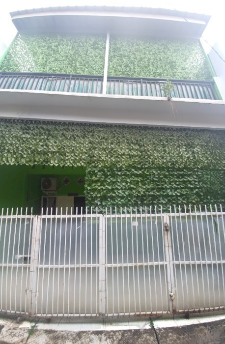 DIJUAL RUMAH 2 LANTAI DI PERUMNAS KLENDER JAKARTA TIMUR