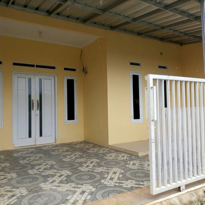DIJUAL RUMAH SIAP HUNI DI PERUMAHAN GREEN CITAYAM ASRI 1!