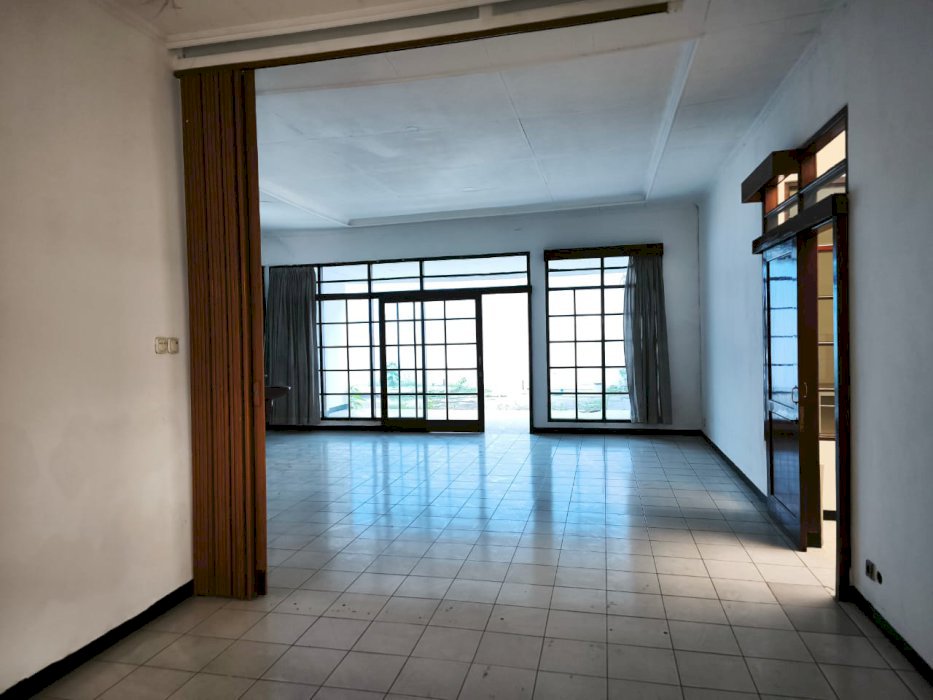 RUMAH DI TAMAN SAKURA SOEKARNO HATTA
