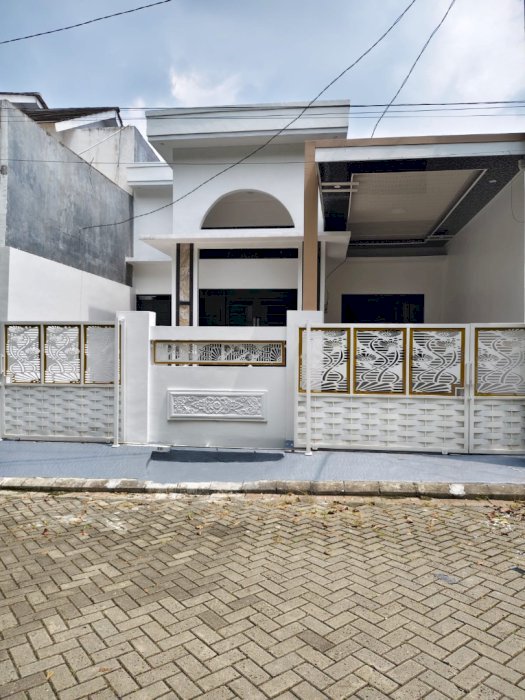 RUMAH SIAP HUNI SEMI FURNISHED DI CLUSTER EKSKLUSIF CITRA INDAHJONGGOL