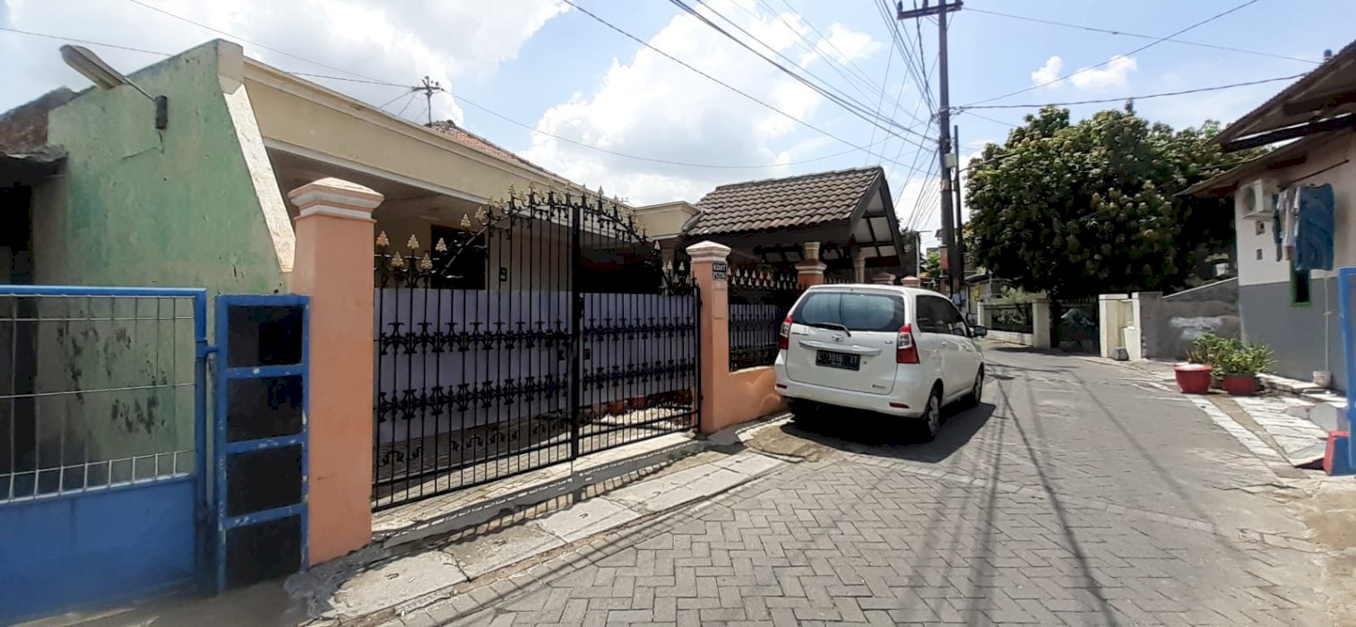 Rumah & Kost2an Kutisari Dkt Kampus Uk Petra, Sier Bebas Banjir