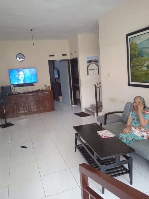 Rumah Semolowaru Dekat Univ Untag Area Padat Surabaya Timur