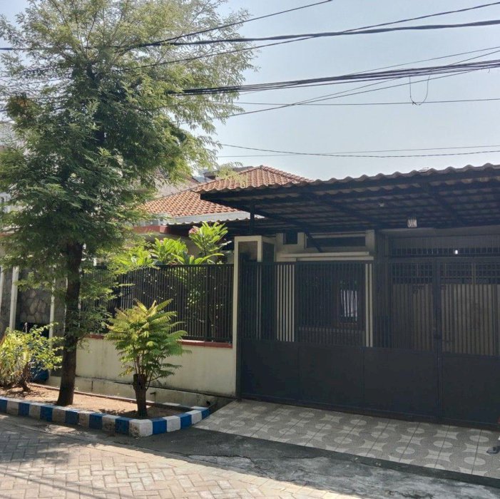 Rumah Besar, Full Furnish, Semua Ruangan Ber Ac, Lokasi Kendangsari