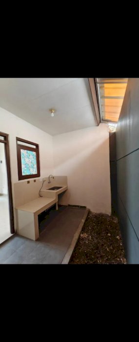 Dijual rumah siap huni dalam komplek