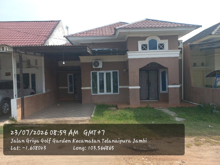 Dijual rumah ditengah kota