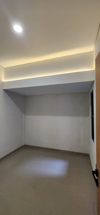 Gres, baru jadi, siap masuk kapan aja