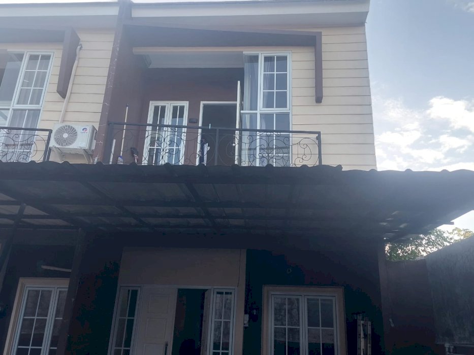 TAKE OVER RUMAH CLUSTER NYAMAN DAN SIAP HUNI  DI CILODONG DEPOK!