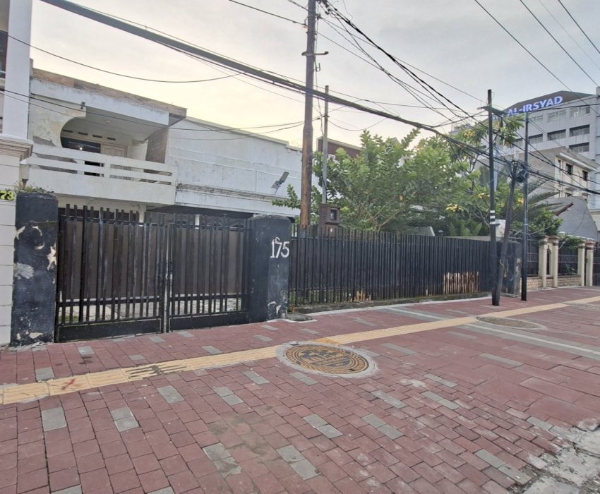DIJUAL RUMAH DAERAH AMPEL JL KHM MANSYUR 175 JALAN RAYA