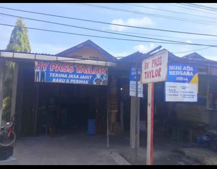 jual rumah tempat strategis simpang 3 pampangan