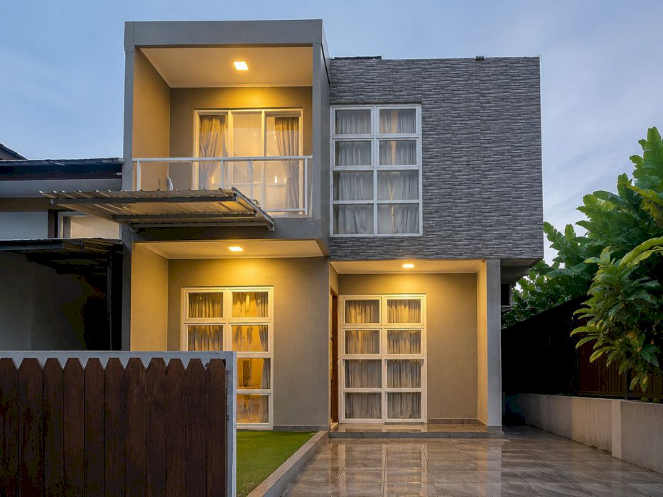 Rumah 2 Lantai di Setu Pamulang, Siap Huni