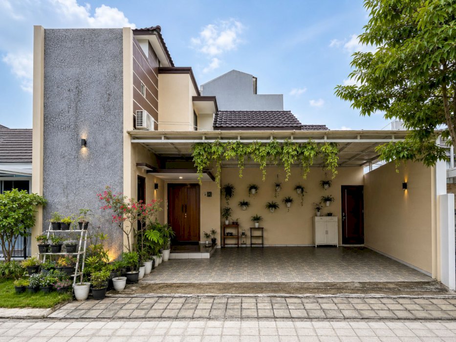 Jarang! Rumah Hook LB 200 M² di Ciputat