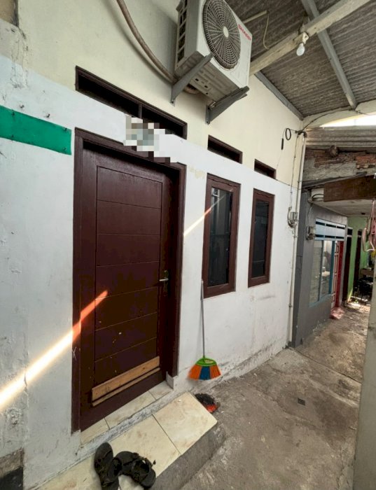DIJUAL RUMAH SIAP HUNI DI MAKASAR, JAKARTA TIMUR-LANGSUNG PEMILIK!