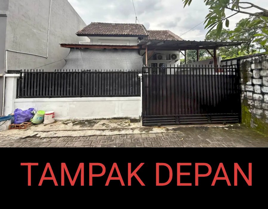 Jual rumah lantai 1 area strategis di tengah kota