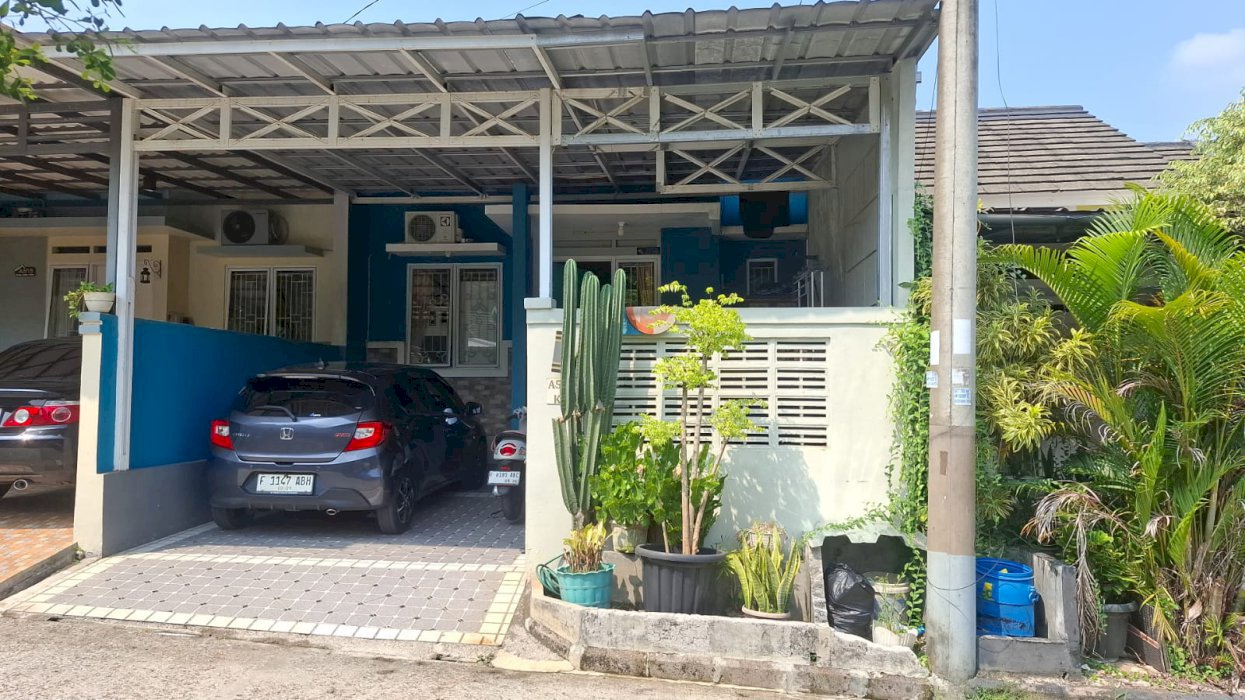 DIJUAL RUMAH 2 LANTAI SIAP HUNI STRATEGIS DI KAB. BOGOR-JAWA BARAT!
