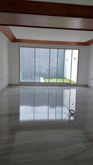 Rumah di Pantai Mutiara Ukuran 863 m2 Siap Huni