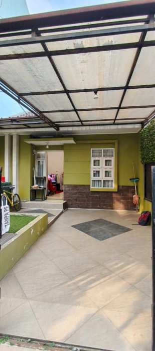 RUMAH DI CLUSTER UJUNG BERUNG