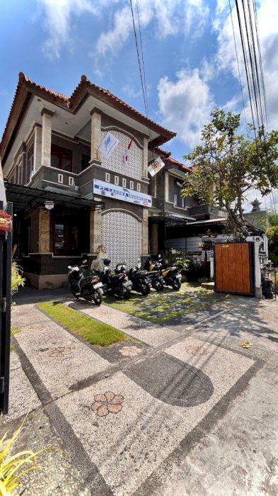 Dijual rumah + kantor di denpasar selatan