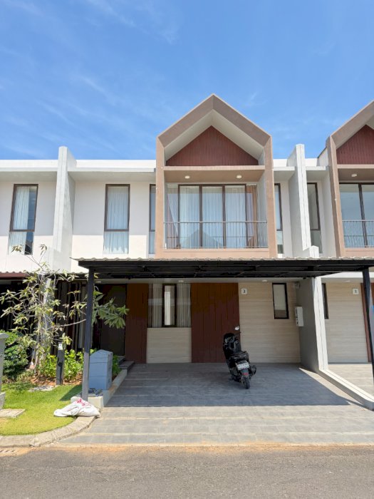 DIJUAL: RUMAH SIAP HUNI DI MAKASSAR!(BLUE CRYTAL SUMMARECON)